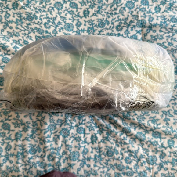 NWT 4 piece wobbly cushion / exercise set - Picture 9 of 10